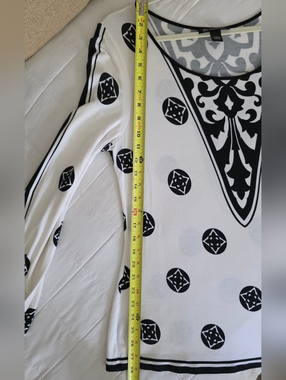 INC International Concepts Black and White Medallion Long Sleeve Top - Picture 6 of 7